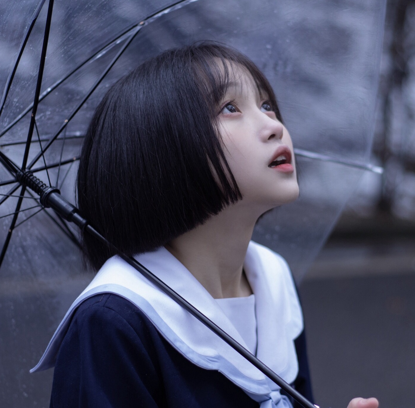 微信纯洁霸气御姐头像