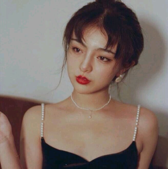 微信清新漂亮高颜值时尚女头