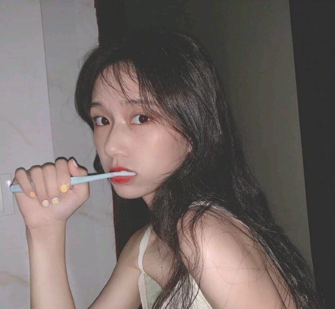 微信清新漂亮高颜值时尚女头