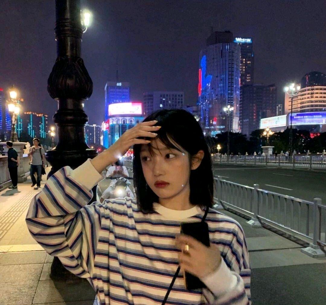 微信气质高颜值复古女头