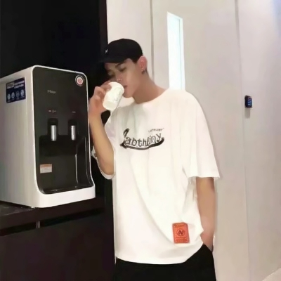 帅气迷人小鲜肉微信头像合集下载