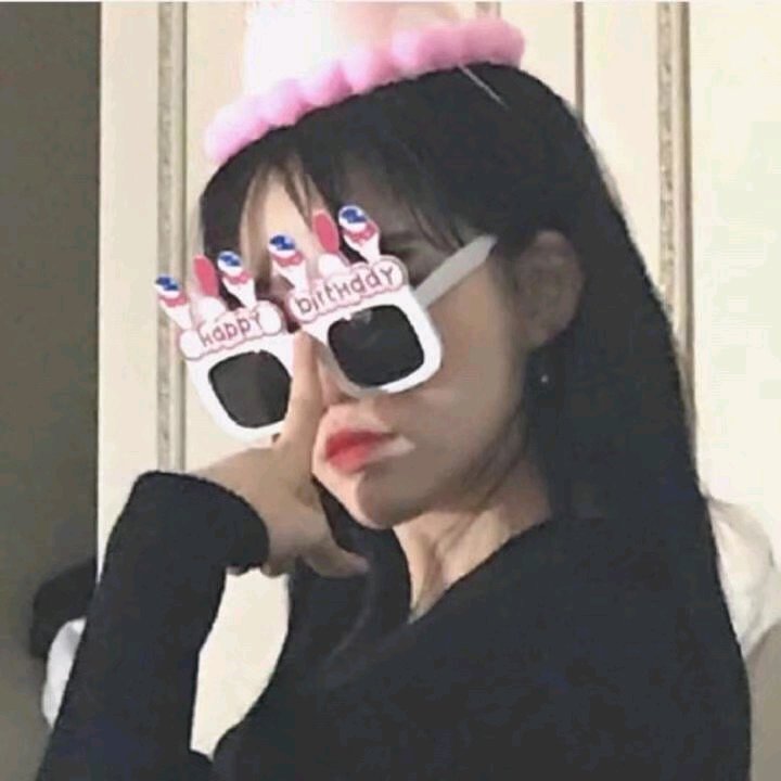 微信清新气质高颜值时尚迷人女头