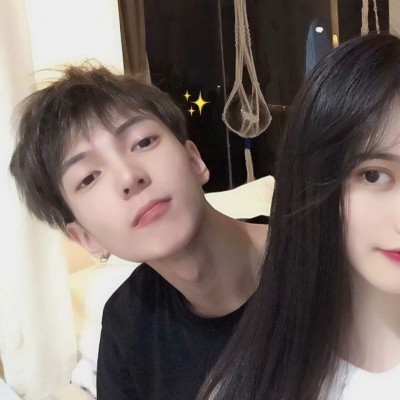 甜蜜恩爱的微信情侣头像套图下载