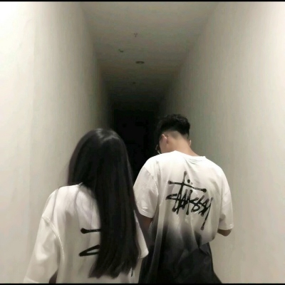 甜蜜恩爱的微信情侣头像套图下载