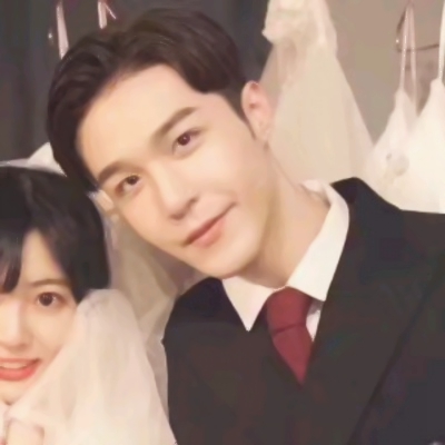 甜蜜恩爱的微信情侣头像套图下载