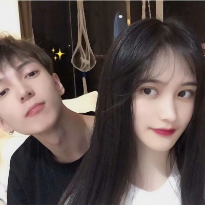 甜蜜恩爱的微信情侣头像套图下载