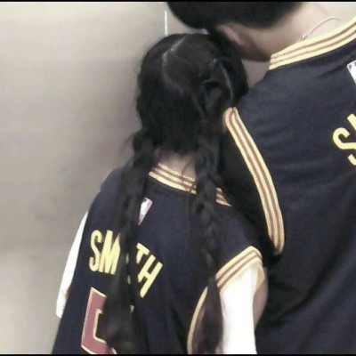 甜蜜恩爱的微信情侣头像套图下载