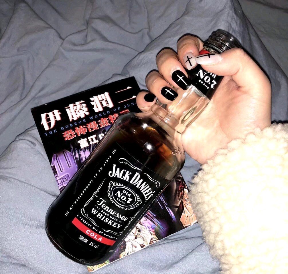 伤感孤独微信朋友圈配图
