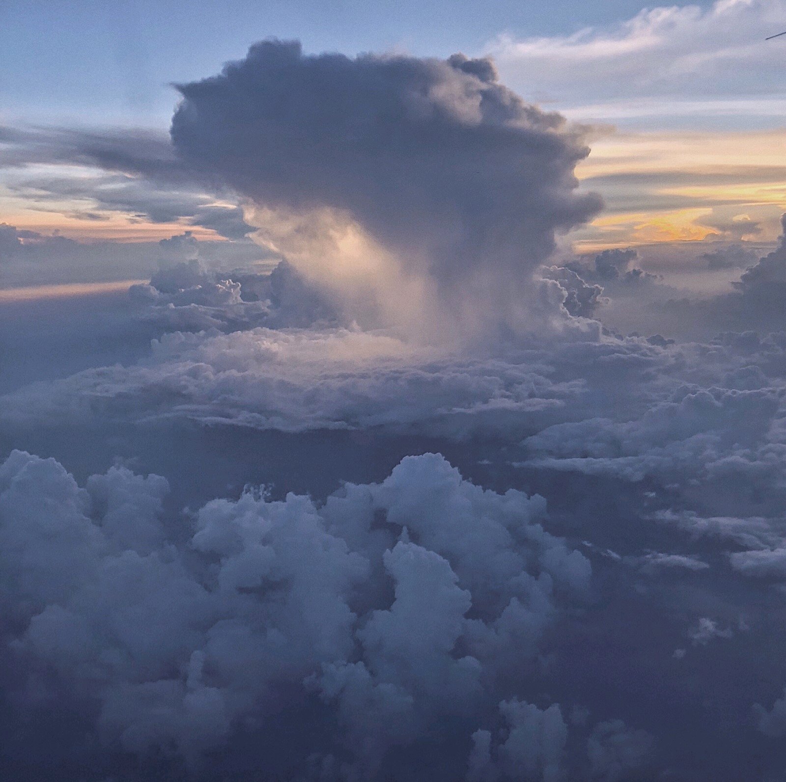 伤感孤独微信朋友圈配图