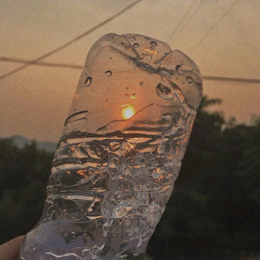 微信可爱意境静物朋友圈配图