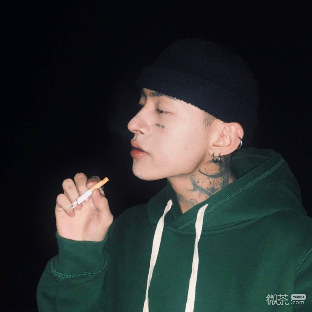 微信帅气成熟阳光男头