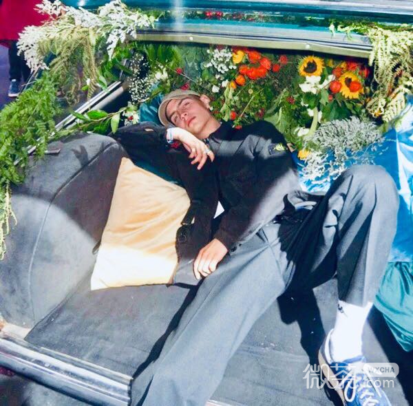 微信帅气成熟阳光男头