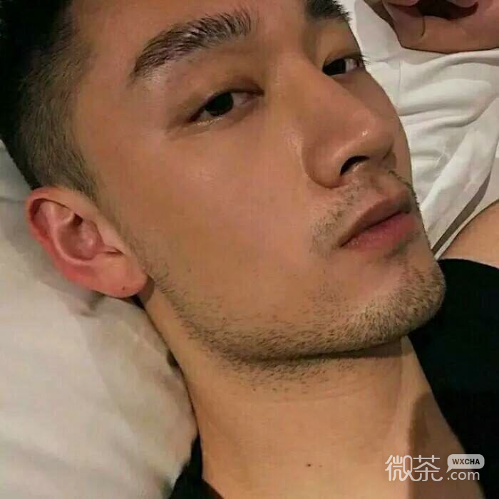 微信帅气成熟阳光男头