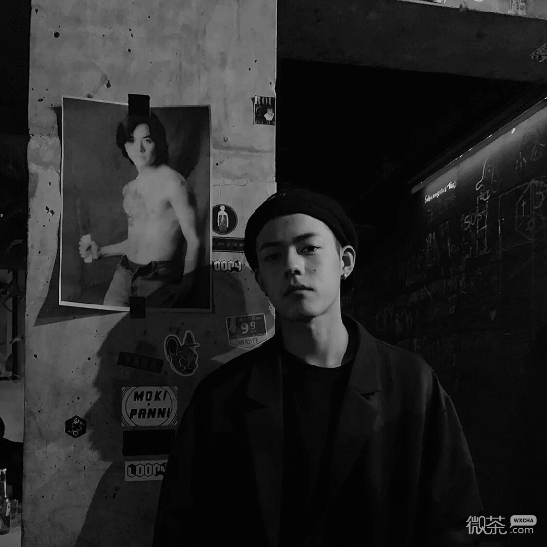 微信深沉帅气成熟男头