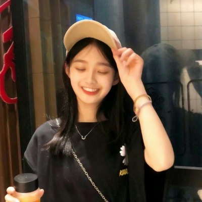 可爱小清新的微信元气少女头像套图下载