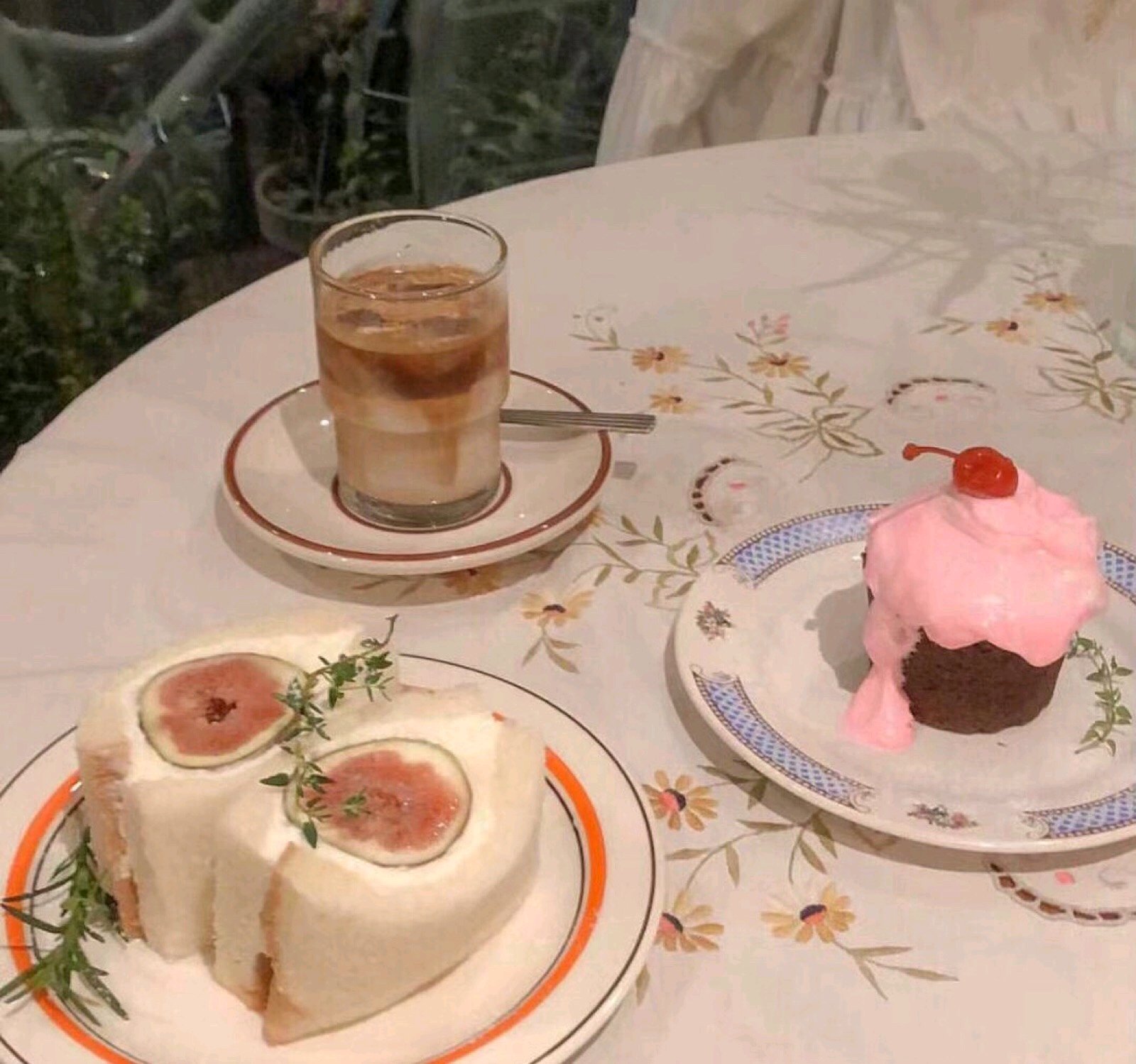 简洁少女心微信朋友圈配图