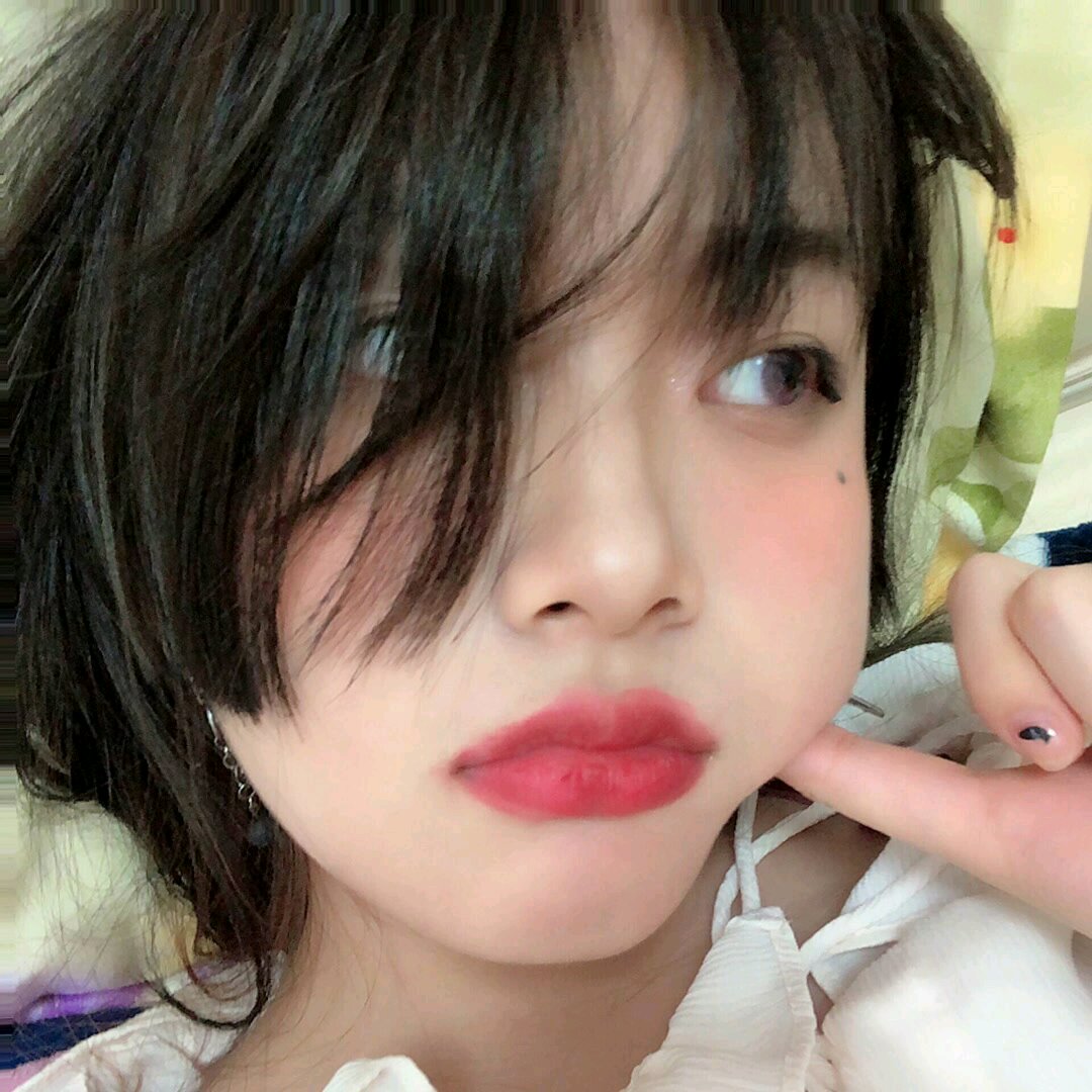 微信清新洒脱高颜值女头