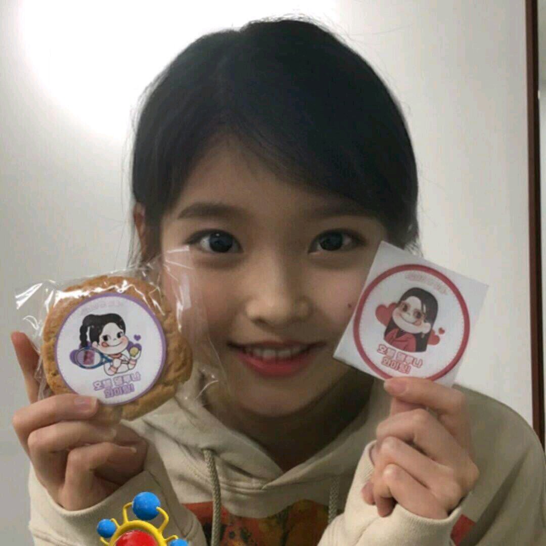 微信清新洒脱高颜值女头