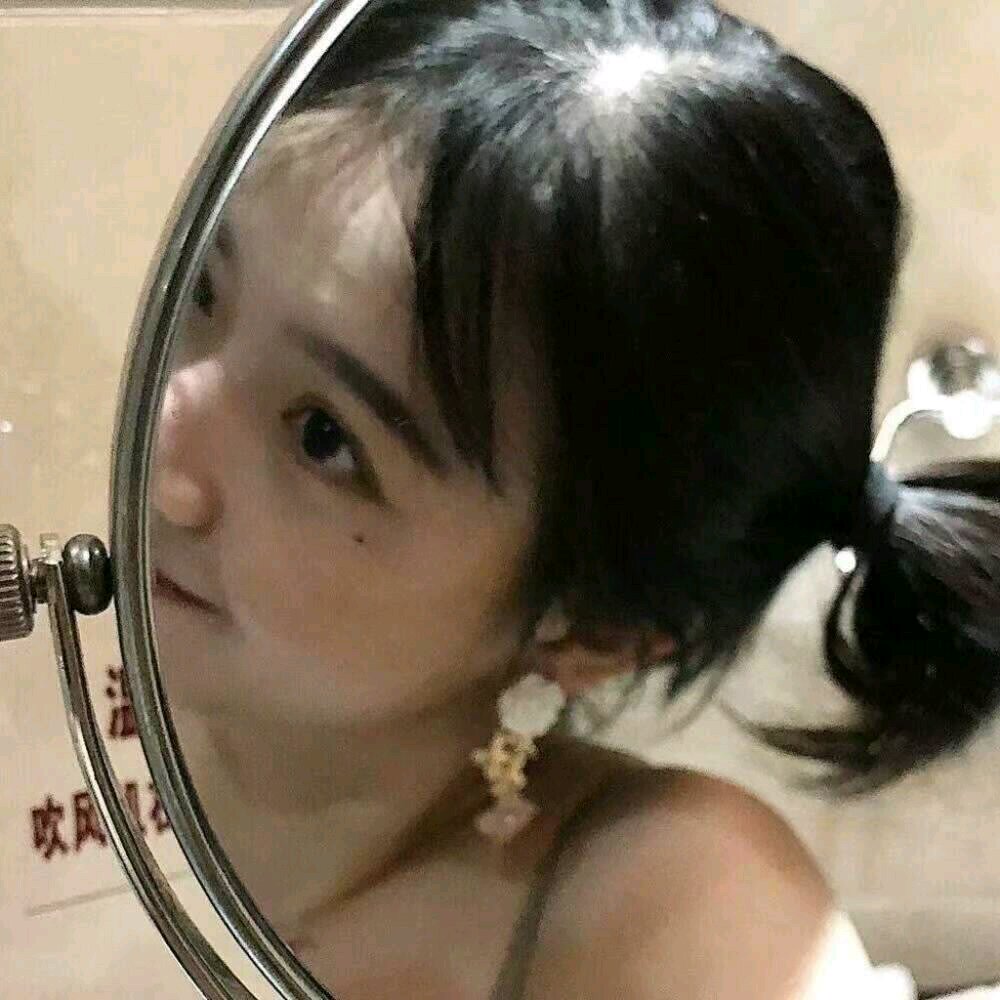 微信清新洒脱高颜值女头
