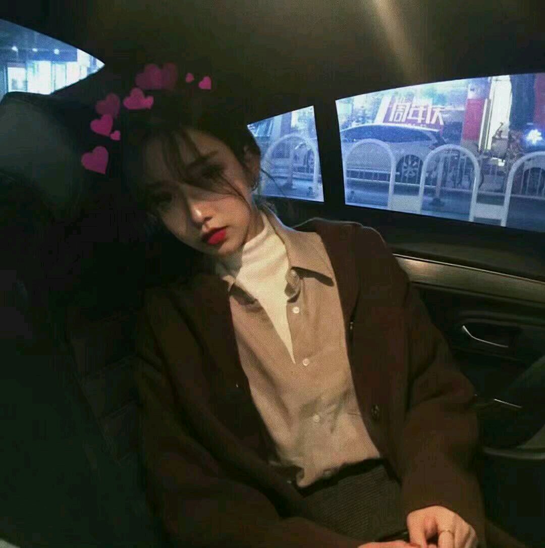 微信清新洒脱高颜值女头