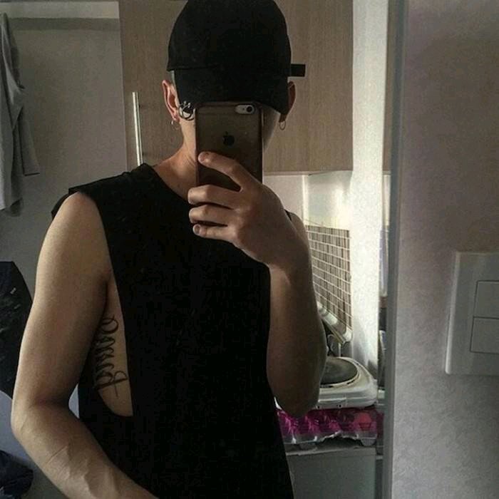 冷酷帅气性感微信男头