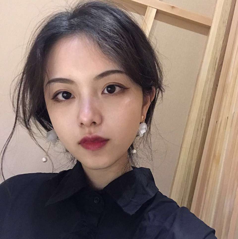 微信温馨佛系时尚女头