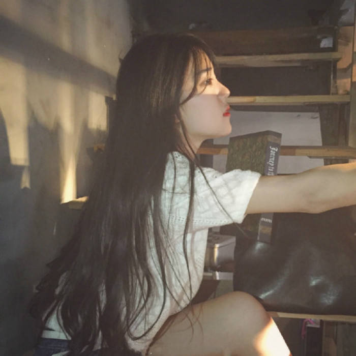 微信温馨佛系时尚女头