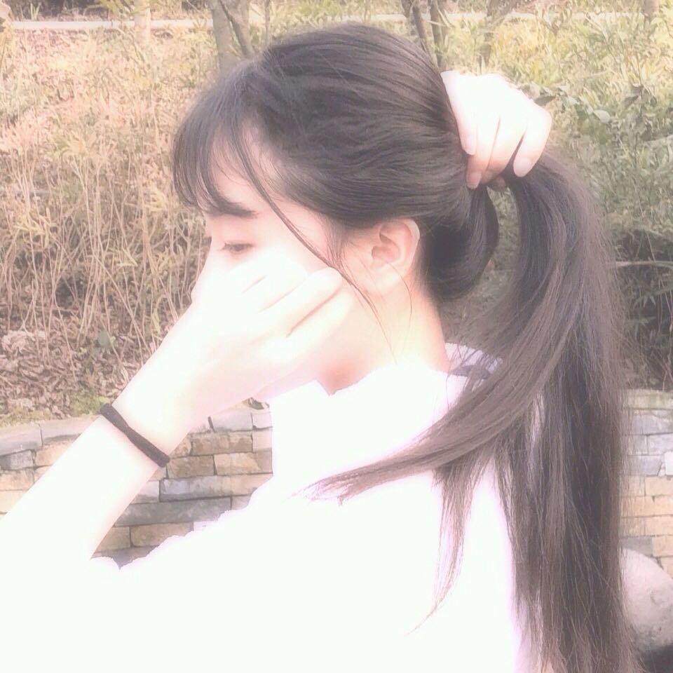 微信简洁森系性感女头