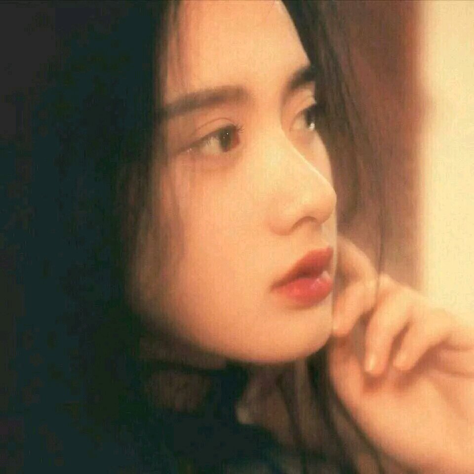 微信温馨佛系时尚女头