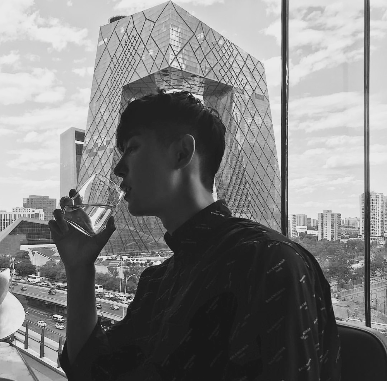 冷酷帅气性感微信男头