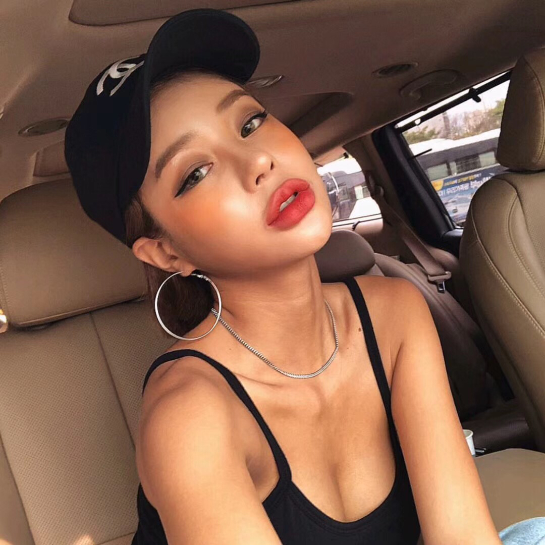 微信潮流气质性感女头