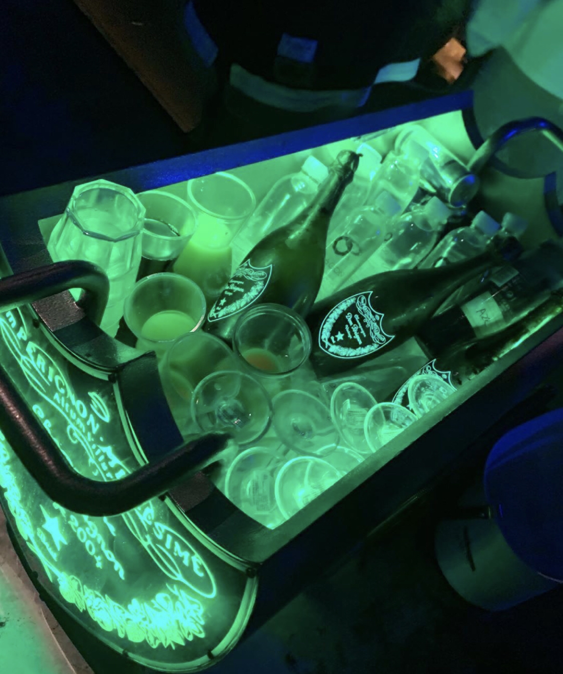 微信潮流气质性感女头