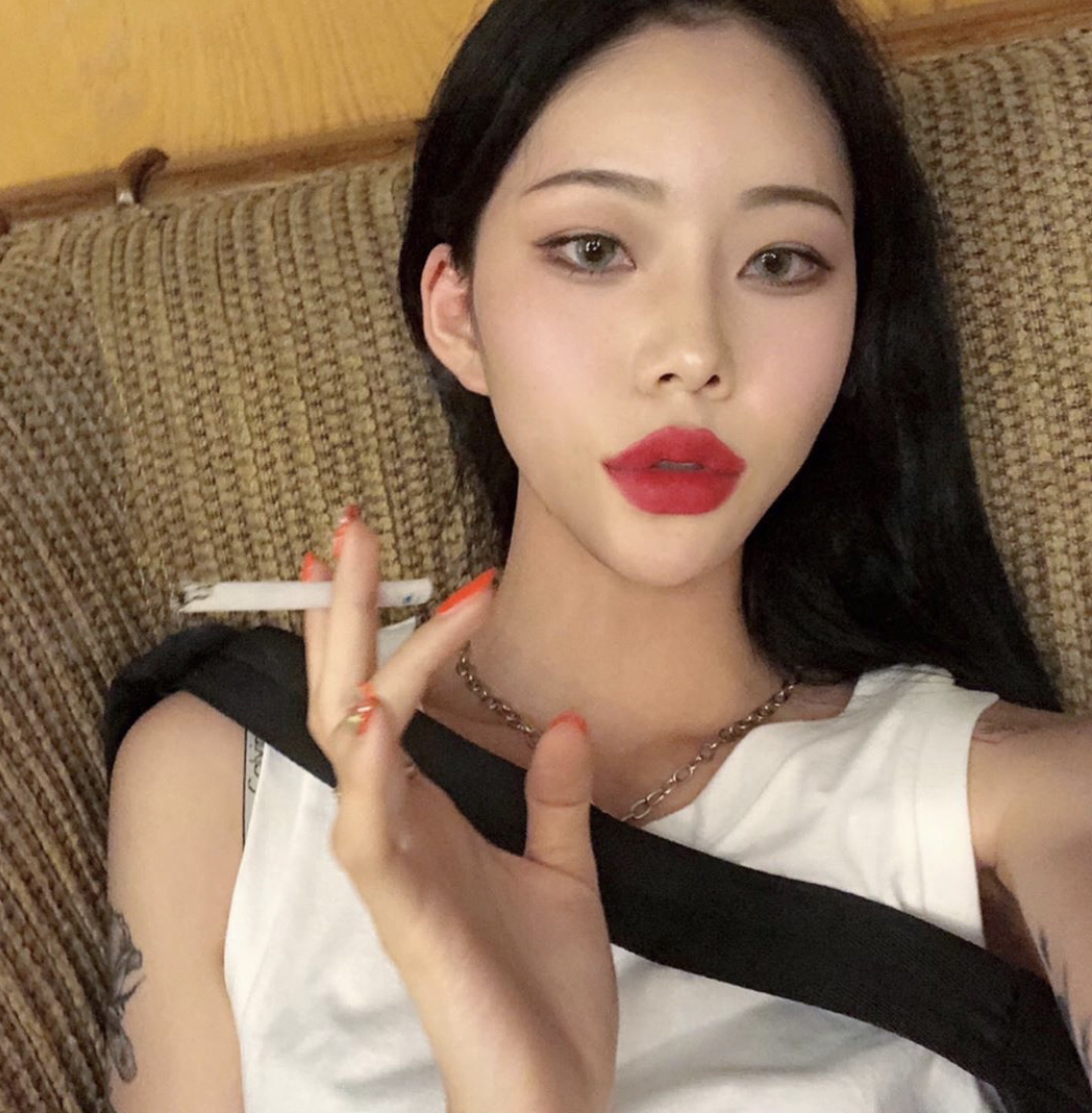 微信潮流气质性感女头