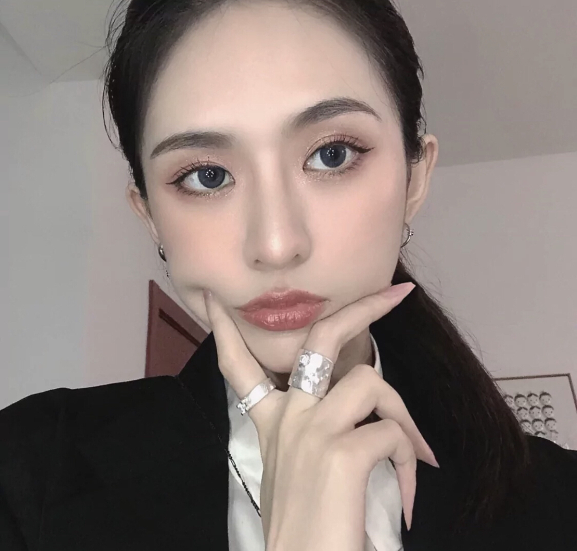 微信潮流气质性感女头