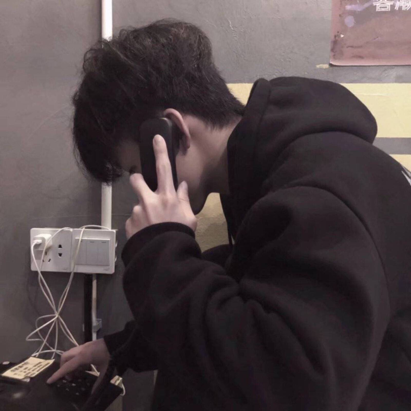 微信清新冷酷帅气男头