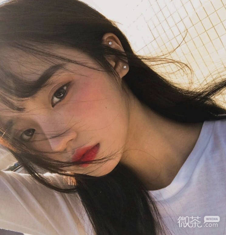 微信简洁粉嫩清新好看女头