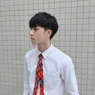 微信小清新帅气成熟男头