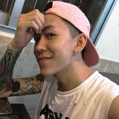 微信小清新帅气成熟男头