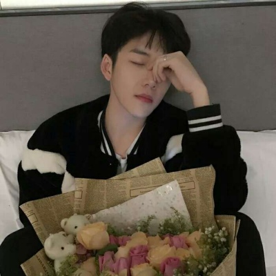 微信小清新帅气成熟男头
