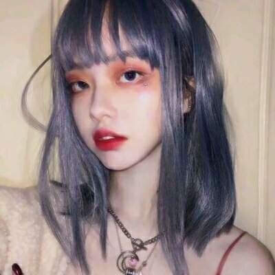 美丽个性的微信最新彩色头发女生头像下载