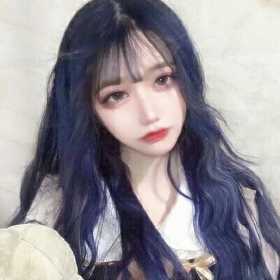 美丽个性的微信最新彩色头发女生头像下载