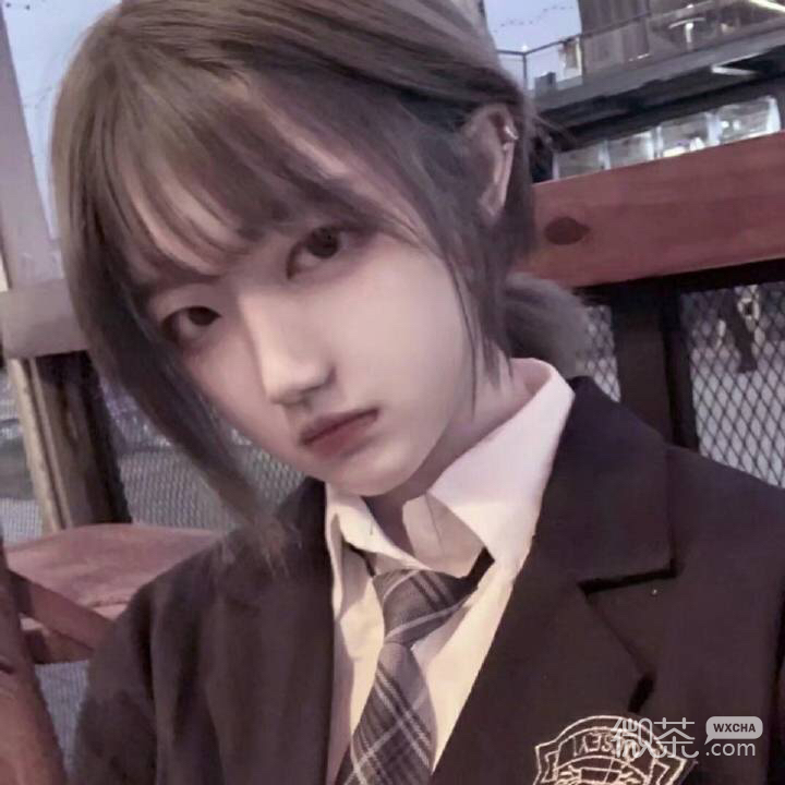 微信简洁粉嫩清新好看女头