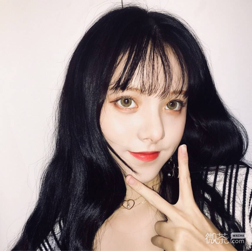 微信简洁粉嫩清新好看女头