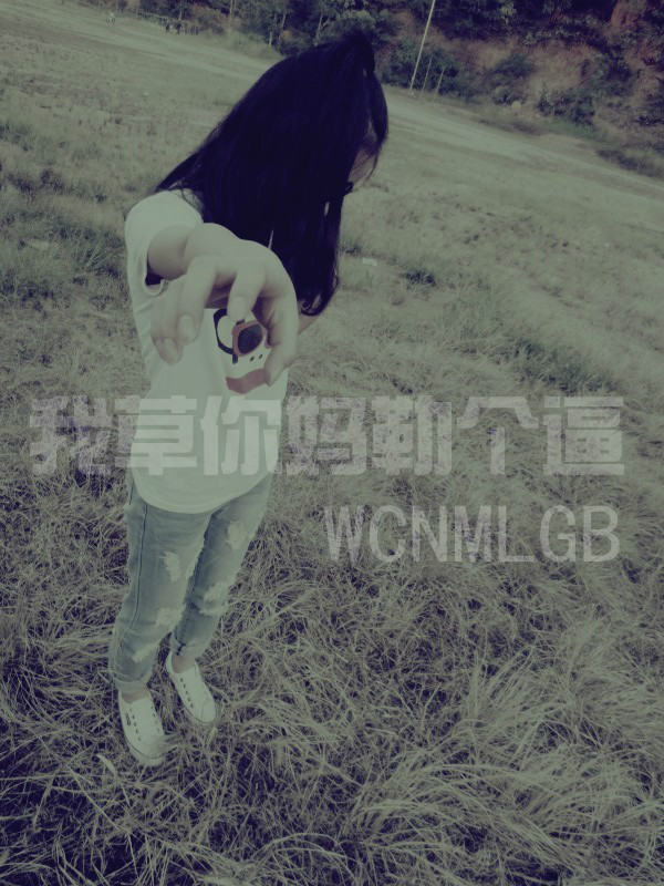 狂拽酷炫非主流的微信复古女生带字图片下载