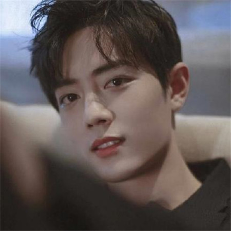 帅气男神肖战系列微信图片合集下载