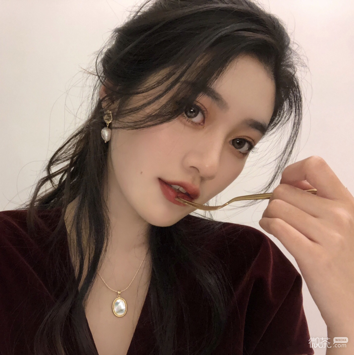 微信好看高颜值时尚长发女头