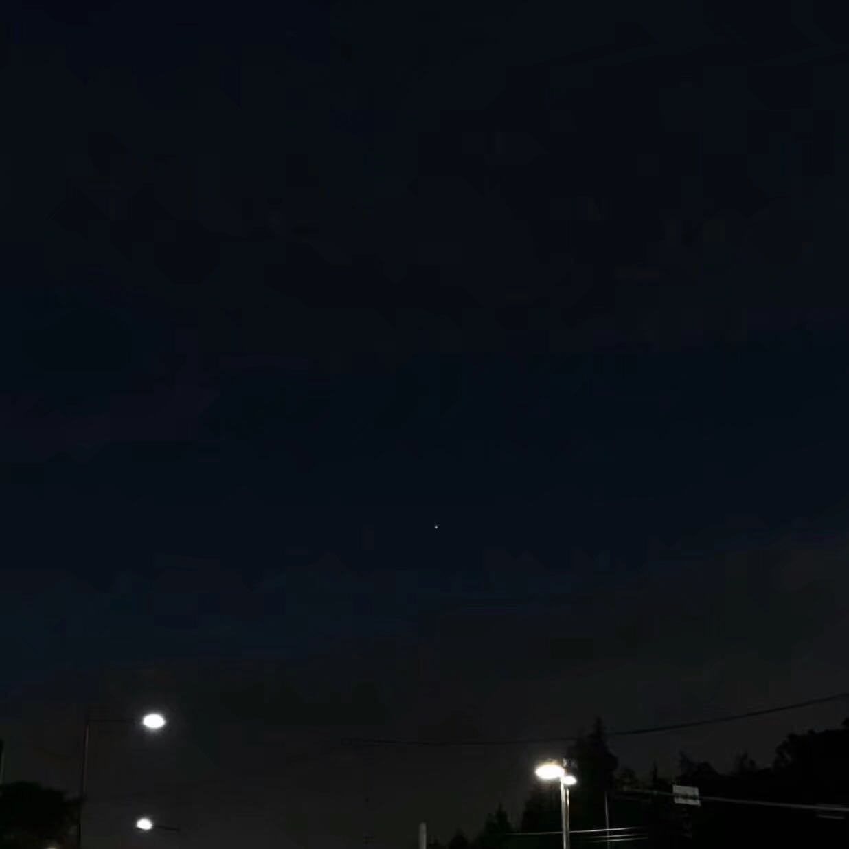 孤独微信朋友圈配图