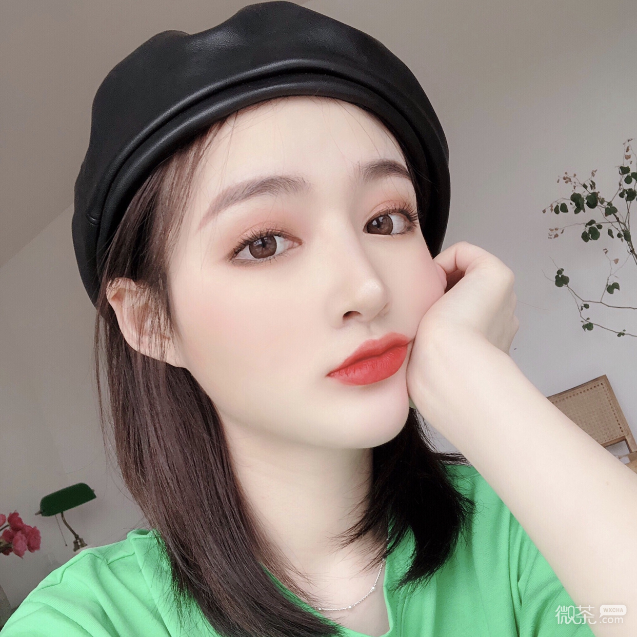 微信清新时尚御姐女头