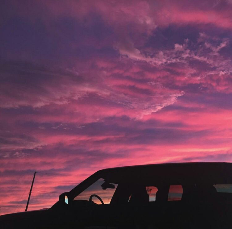 梦幻孤独个性朋友圈配图