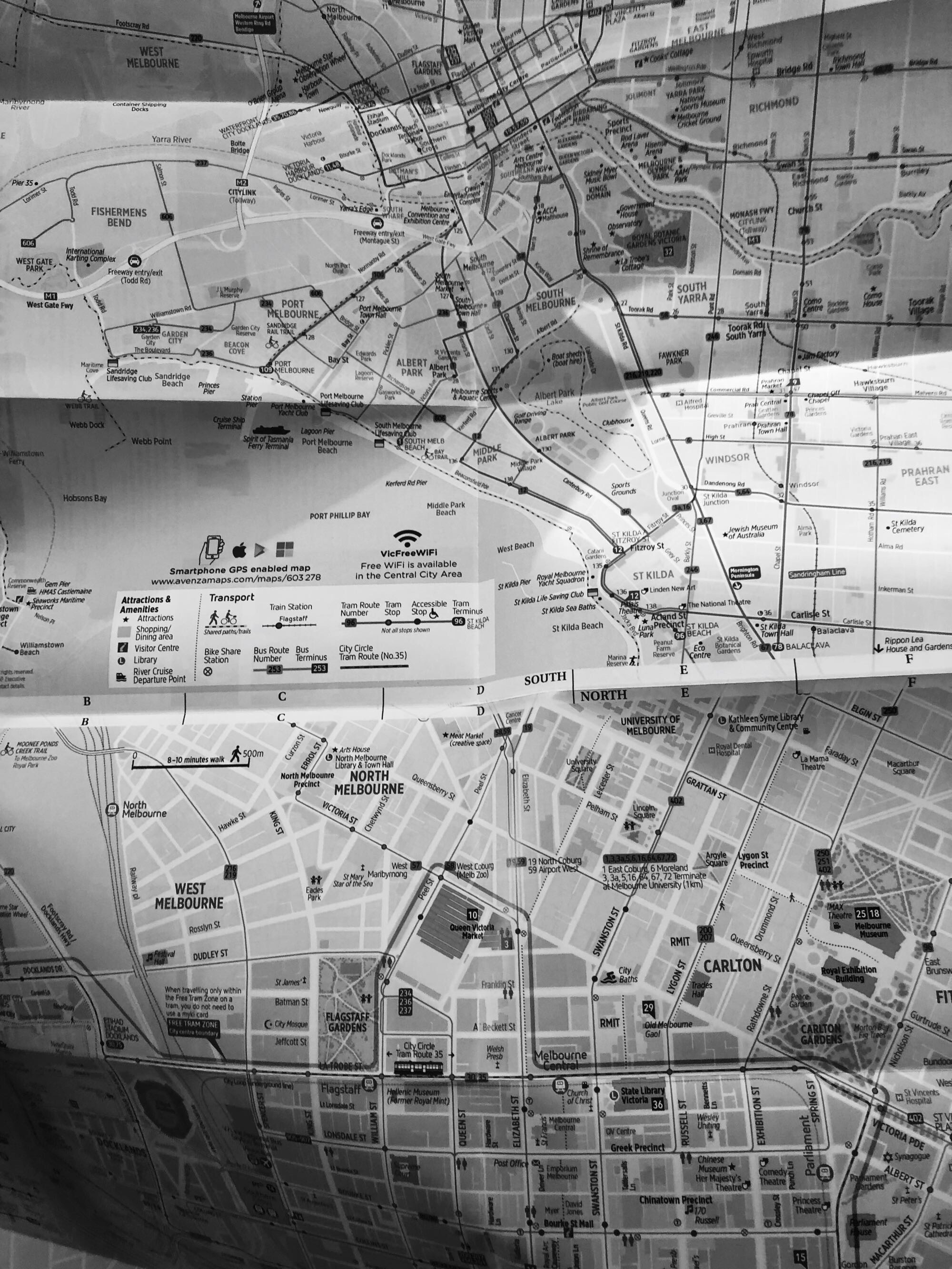 梦幻孤独个性朋友圈配图